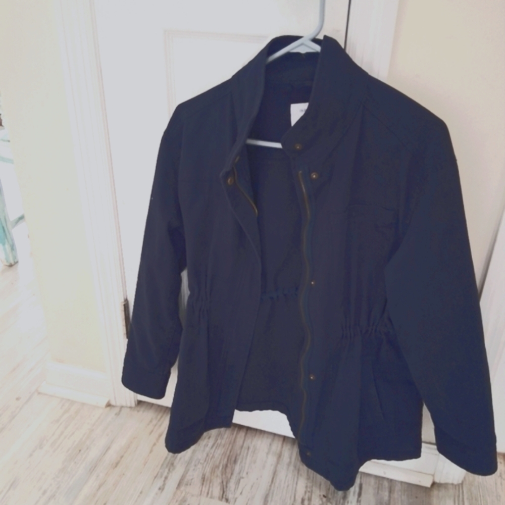 Brand new with Out tags. Old Navy jacket. Size M. Navy color.